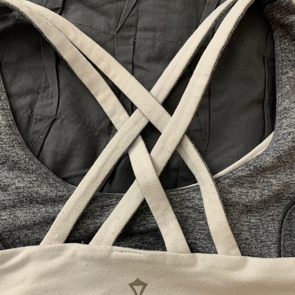 Ivivva reversible sports bra - Picture 3 of 4